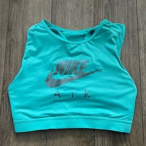 BNWOT Nike sports bra